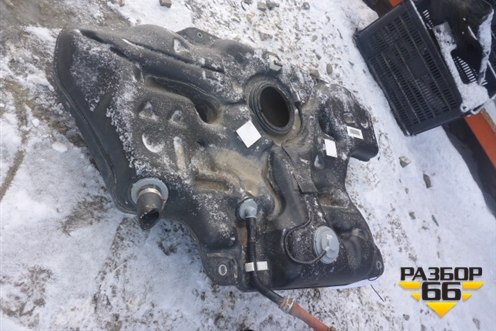 Бак топливный для Toyota Avensis с 2003-2009г (Авенсис)
