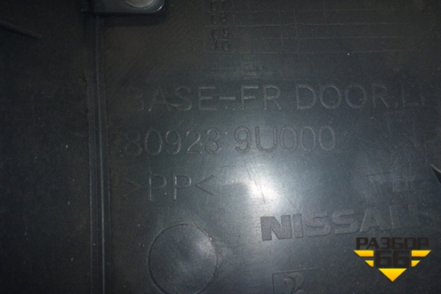 Обшивка двери передней левой под электрику для Nissan Note (Е11) с 2005-2013г (Нот)