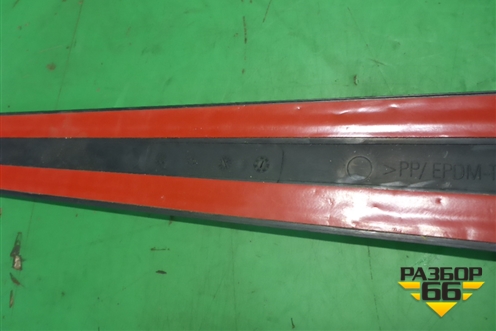 Накладка двери передней правой (новая) (7M3853506) для Volkswagen Sharan с 2004-2010г
