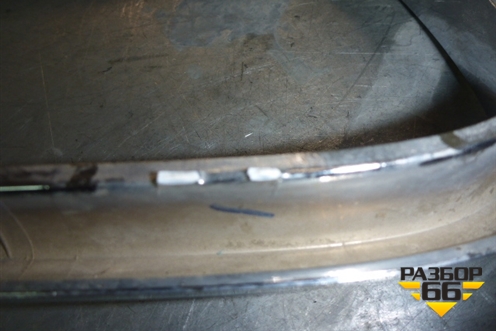 Накладка на решетку радиатора (левая) (51137255411) для BMW 3-серия F30/F31 с 2011г