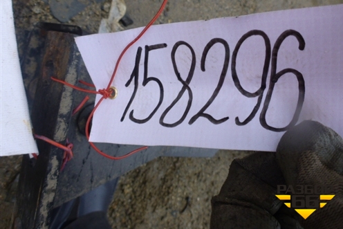 Траверса рамы поперечная (1) для International  9800i