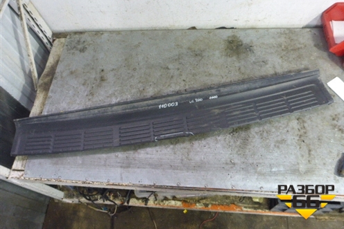 Накладка заднего бампера (до 2012г) (5216260040) для Toyota Land Cruiser (200) с 2008г (Ленд Крузер)