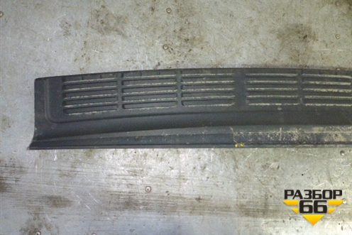 Накладка заднего бампера (до 2012г) (5216260040) для Toyota Land Cruiser (200) с 2008г (Ленд Крузер)