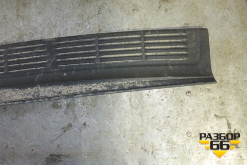 Накладка заднего бампера (до 2012г) (5216260040) для Toyota Land Cruiser (200) с 2008г (Ленд Крузер)