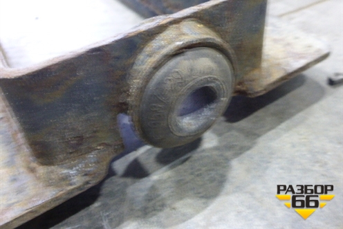 Кронштейн радиатора верхний  (продольный) (1547378) для Scania 4 Series с 1995-2005г