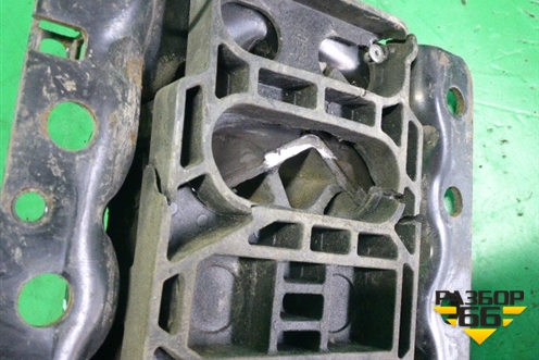 Опора двигателя правая  (20723224) для Volvo TRUCK FH с 2008-2013г (ФШ)