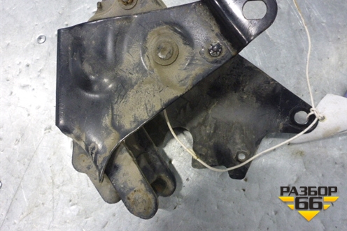 Замок кабины (правый) для Hyundai  HD 35-78 с 2003г