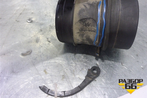 Датчик массового расхода воздуха (2.0л TDI) (03L906461A) для Volkswagen Amarok с 2010г