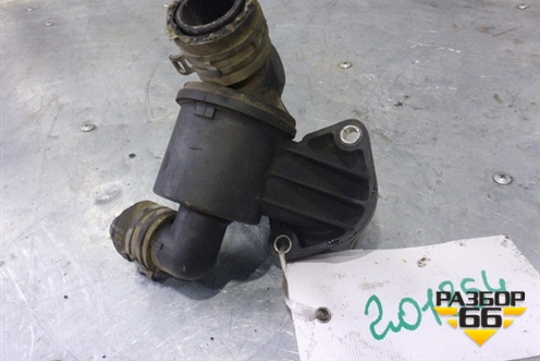 Корпус термостата (2.0л TDI) (03L121111AB) для Volkswagen Amarok с 2010г