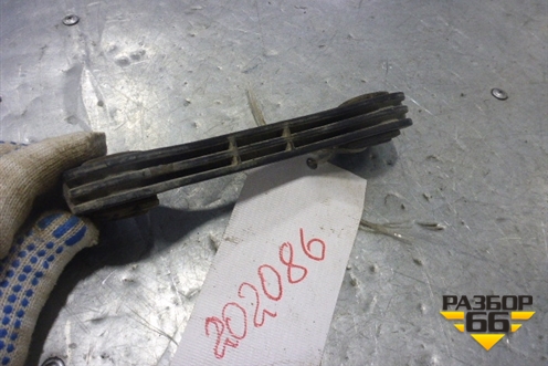 Стойка переднего стабилизатора (2H0411317B) для Volkswagen Amarok с 2010г