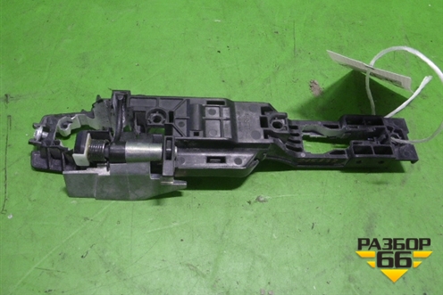 Кронштейн ручки наружной (задней правой) для Infiniti Infiniti QX56/QX80 (Z62) с 2010г (Ку икс56/80)