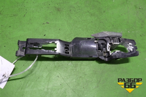 Кронштейн ручки наружной (задней левой) для Infiniti Infiniti QX56/QX80 (Z62) с 2010г (Ку икс56/80)