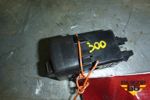 Переключатель корректора фар (5106109) для Saab 9-5 с 1997г