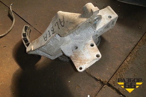Кронштейн генератора (55186284) для Fiat Albea с 2003г