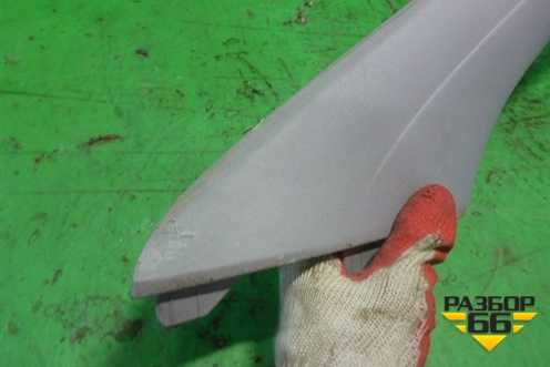 Обшивка стойки лобового стекла правая (2N11N03198BHW) для Ford Fusion с 2002г (Фьюжн)