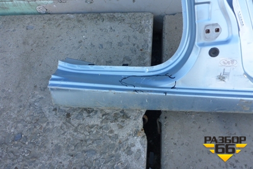 Порог со стойкой правый для Renault Megane 2 с 2002-2009г (Меган)