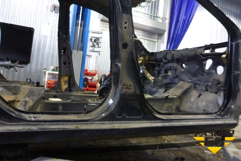 Порог со стойкой правый для Geely MK с 2008г
