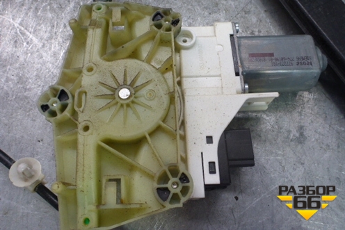 Стеклоподъёмник электрический задний левый для Audi Q7 c 2005-2015г (Ку 7)