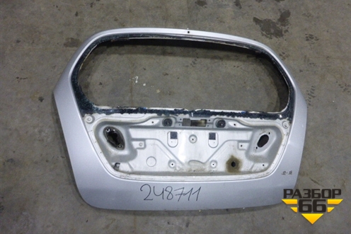 Дверь багажника без стекла (6910054822) для Suzuki Liana с 2001г