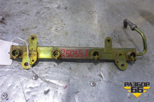 Рейка топливная рампа (2.0л) для Nissan Primera (P12E) с 2001-2008г (Примера)