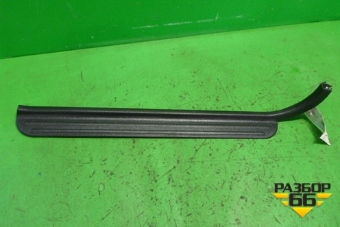 Накладка порога внутренняя переднего правого (MB947232) для Mitsubishi Carisma c 1999-2003г