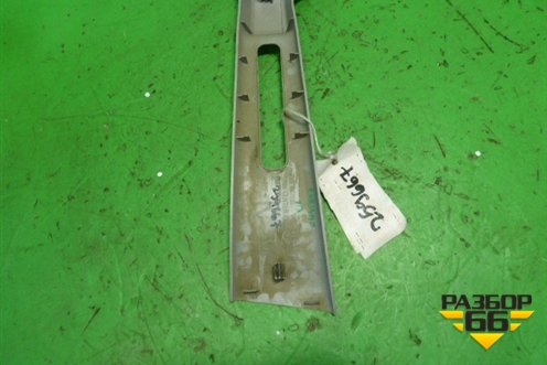 Обшивка стойки центральная верхняя правая (MB947018) для Mitsubishi Carisma c 1999-2003г