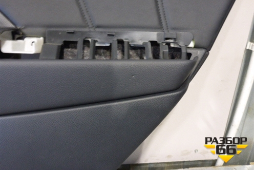 Обшивка двери задней правой под электрику (черная кожа) (829A01SX8B) для Nissan Murano (Z51) с 2007-2015г (Мурано)