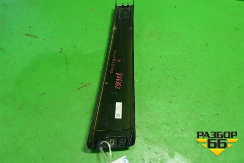 Накладка стойки (центральной правой) (7L6853318D) для Volkswagen Touareg c 2002-2010г (Туарег)