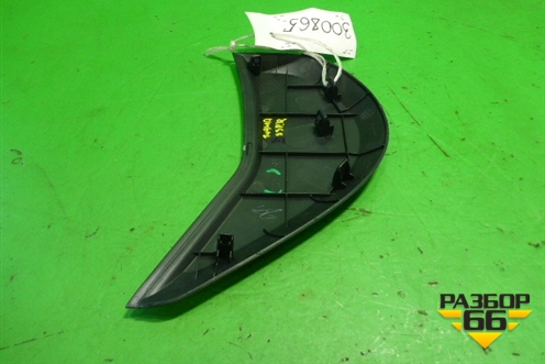 Накладка на торпедо (боковая правая) (684203TS0A) для Nissan Teana (L33) с 2013г (Теана)