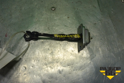 Ограничитель двери передней правой для Nissan Teana (L33) с 2013г (Теана)