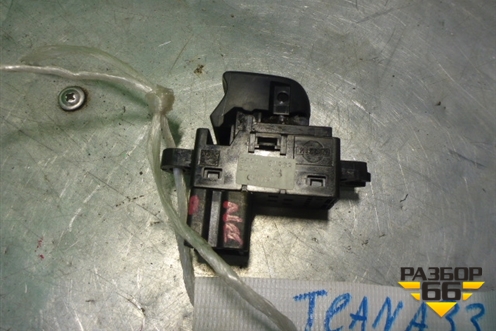 Кнопка стеклоподъёмника (задняя (254113TA3A) для Nissan Teana (L33) с 2013г (Теана)