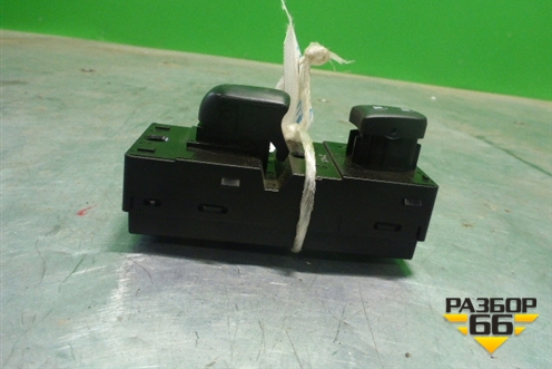 Кнопка стеклоподъёмника (передняя правая) (254113TA1A) для Nissan Teana (L33) с 2013г (Теана)