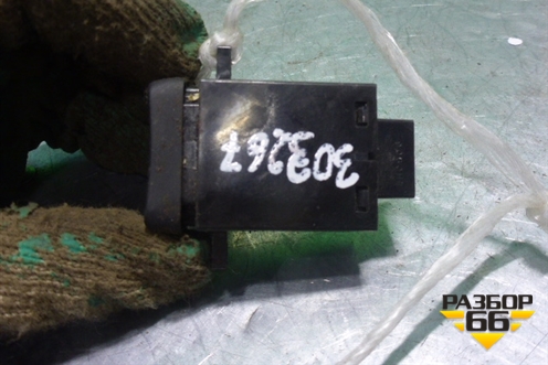 Кнопка обогрева сидений (M32045) для Honda Civic 4D с 2006-2012г