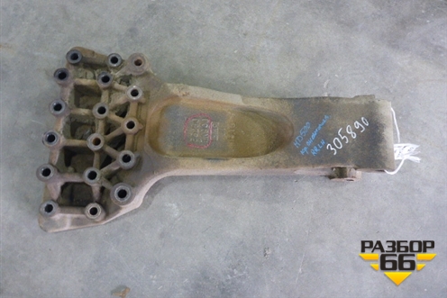 Кронштейн реактивной тяги (к раме) (552507K900) для Hyundai  HD-500 с 2010г