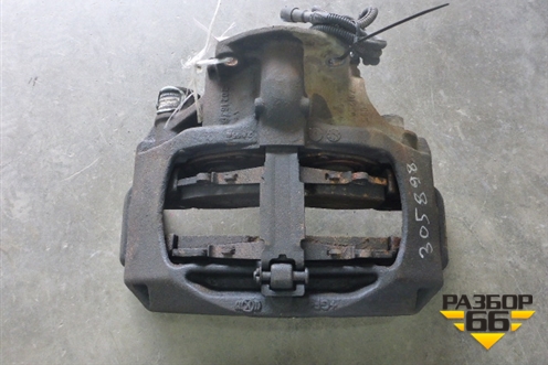 Суппорт передний правый (582008D500) для Hyundai  HD-500 с 2010г