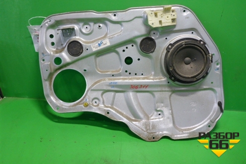 Панель внутренняя двери левой (815557M011) для Hyundai  HD-500 с 2010г