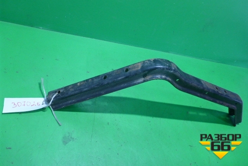 Кронштейн переднего крыла правый  (868367J000) для Hyundai  HD-500 с 2010г