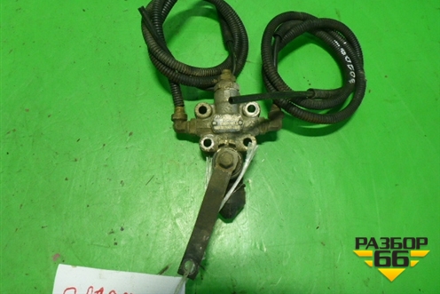 Кран уровня пола (644107C000) для Hyundai  HD-500 с 2010г