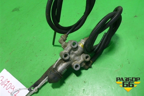 Кран уровня пола (644107C000) для Hyundai  HD-500 с 2010г