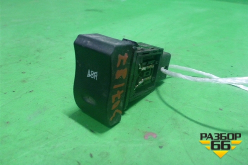 Кнопка (ASR) (937296B000) для Hyundai  HD-500 с 2010г