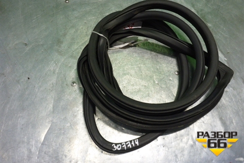 Уплотнитель двери задней правой для Nissan Murano (Z51) с 2007-2015г (Мурано)