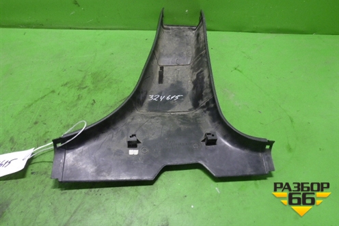 Обшивка стойки центральная нижняя левая (76916AU000) для Nissan Primera (P12E) с 2001-2008г (Примера)
