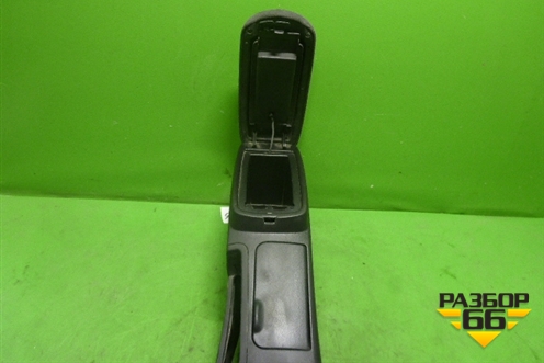 Подлокотник (правый руль) (96931AW500) для Nissan Primera (P12E) с 2001-2008г (Примера)