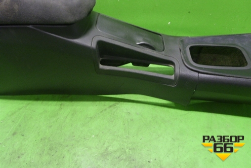 Подлокотник (правый руль) (96931AW500) для Nissan Primera (P12E) с 2001-2008г (Примера)