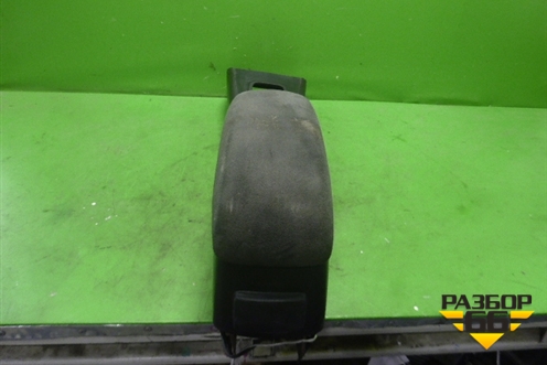 Подлокотник (правый руль) (96931AW500) для Nissan Primera (P12E) с 2001-2008г (Примера)