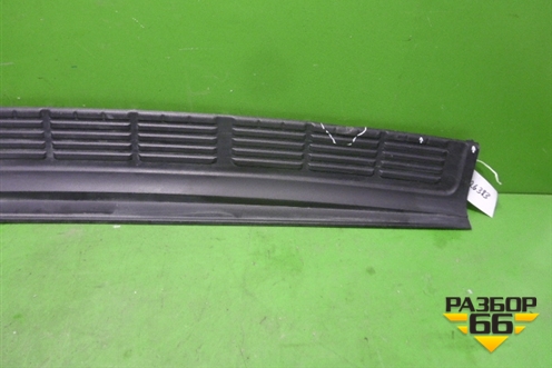 Накладка заднего бампера (до 2012г) (5216260040) для Toyota Land Cruiser (200) с 2008г (Ленд Крузер)