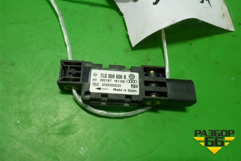 Датчик AIR BAG (7L0909606B) для Volkswagen Touareg c 2002-2010г