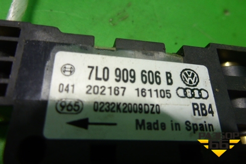 Датчик AIR BAG (7L0909606B) для Volkswagen Touareg c 2002-2010г
