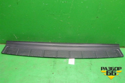 Накладка заднего бампера (до 2012г) (5216260040) для Toyota Land Cruiser (200) с 2008г (Ленд Крузер)