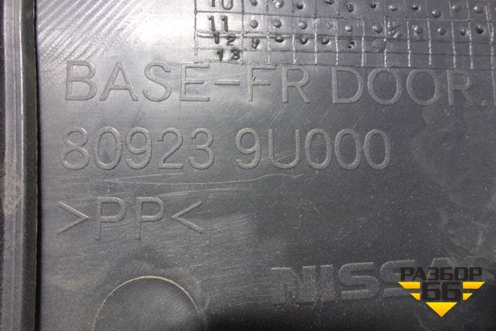Обшивка двери передней левой под электрику (809239U000) для Nissan Note (Е11) с 2005-2013г (Нот)